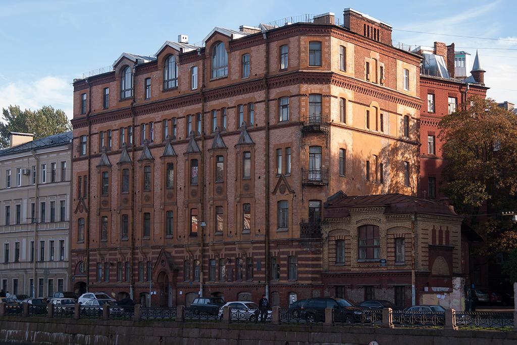 Charming St. Petersburg Apartment Екстериор снимка